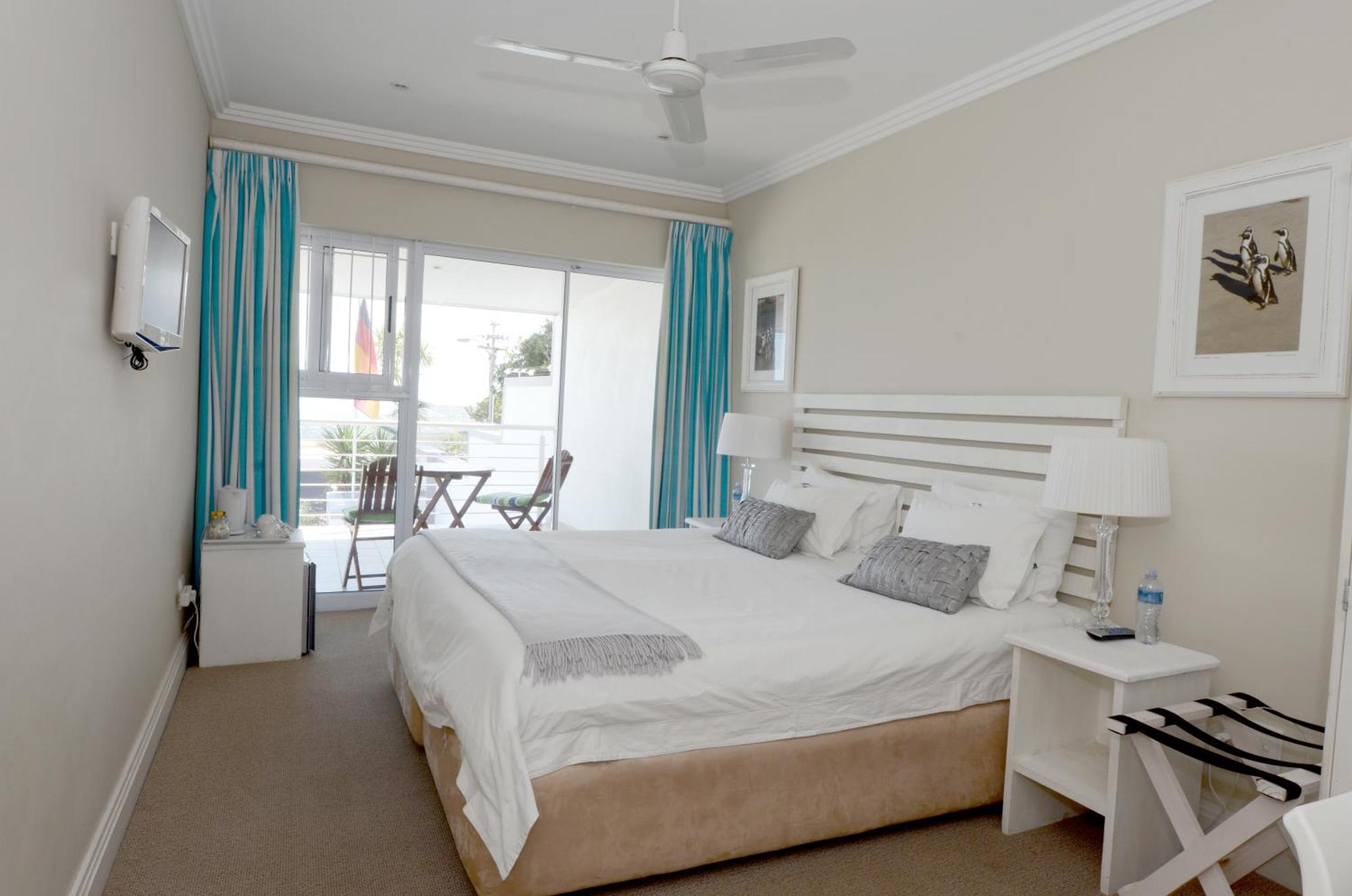 61 On Camps Bay Bed and Breakfast Kapstaden Rum bild