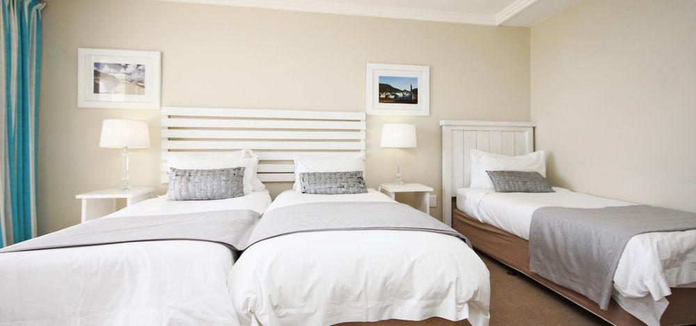 61 On Camps Bay Bed and Breakfast Kapstaden Exteriör bild