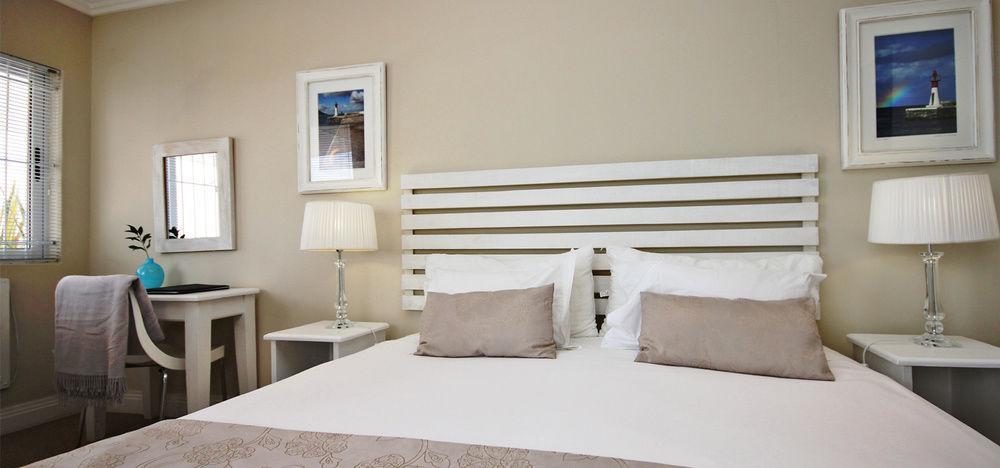 61 On Camps Bay Bed and Breakfast Kapstaden Exteriör bild