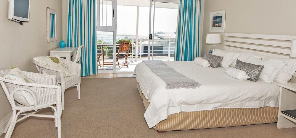 61 On Camps Bay Bed and Breakfast Kapstaden Exteriör bild