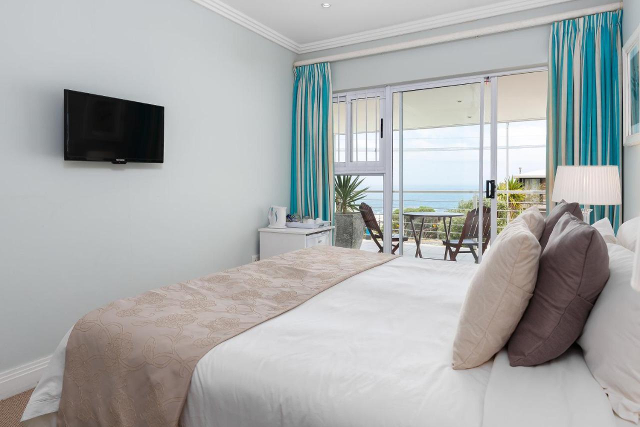 61 On Camps Bay Bed and Breakfast Kapstaden Exteriör bild