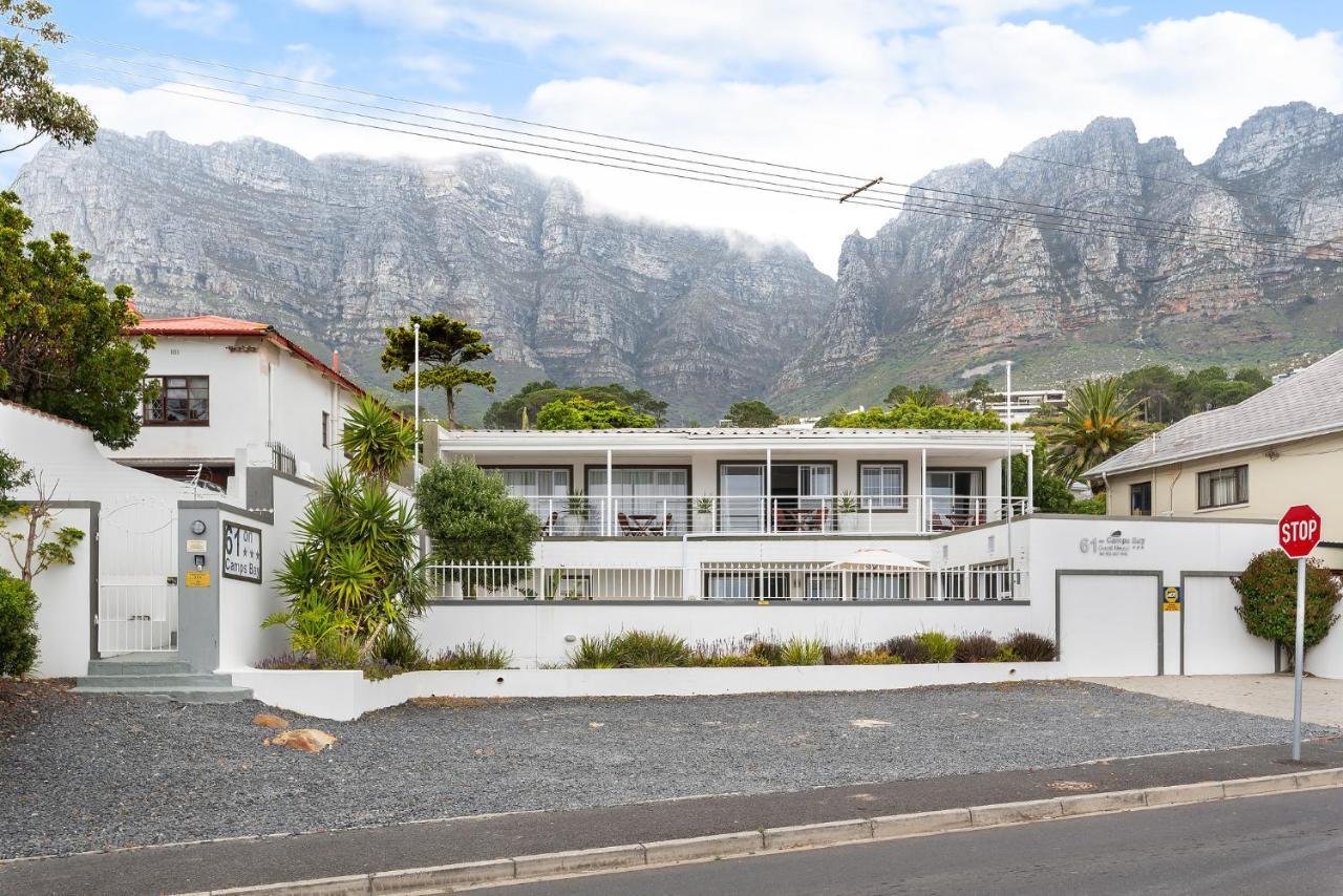 61 On Camps Bay Bed and Breakfast Kapstaden Exteriör bild