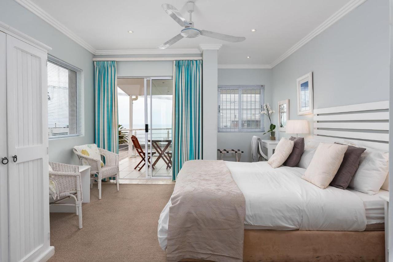 61 On Camps Bay Bed and Breakfast Kapstaden Exteriör bild